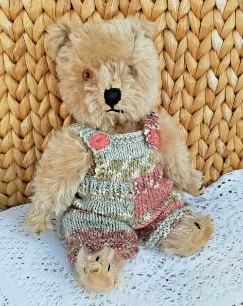 **BEAR KNITS** Hand knitted clothes random patterned dungarees to fit 11