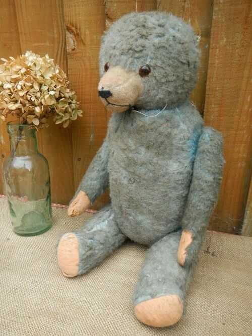 VINTAGE WELL LOVED TEDDY BEAR~UNUSUAL BLUE PLUSH STRAW FILLED~JOINTED~NO EARS