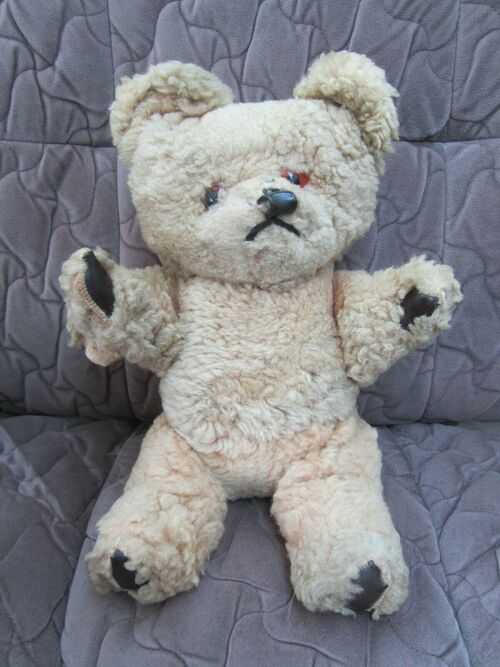 Vintage Musical Teddy Bear Brahms Lullaby in need of Care and Attention Antique