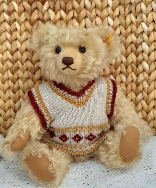 **BEAR KNITS** Hand Knitted  v neck fairisle pullover fit approx.14