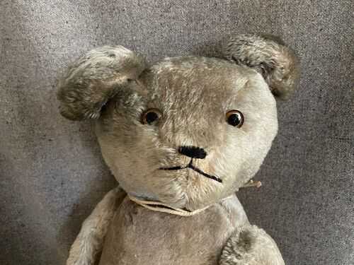 Gustav, a dear old German 1930s teddy bear in grey mohair | 78cm - 31