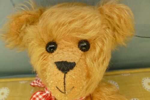 Vintage old style delightful good quality jointed gold mohair toy teddy bear