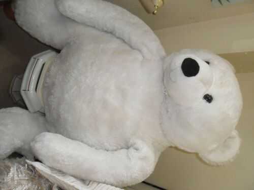 HUGE WHITE POLAR TEDDY BEAR SIZE 47 INCHES HIGH AND 35 INCHES WIDE