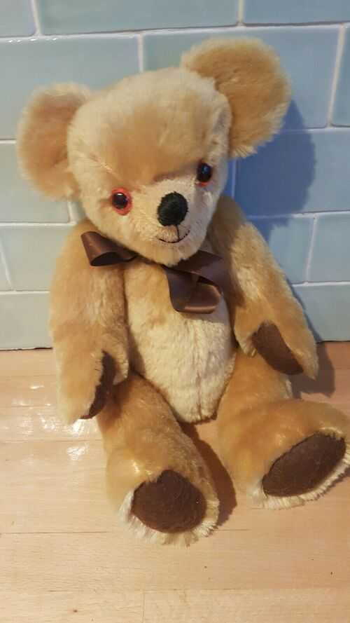 Gorgeous vintage jointed teddy bear (Merrythought lookalike)