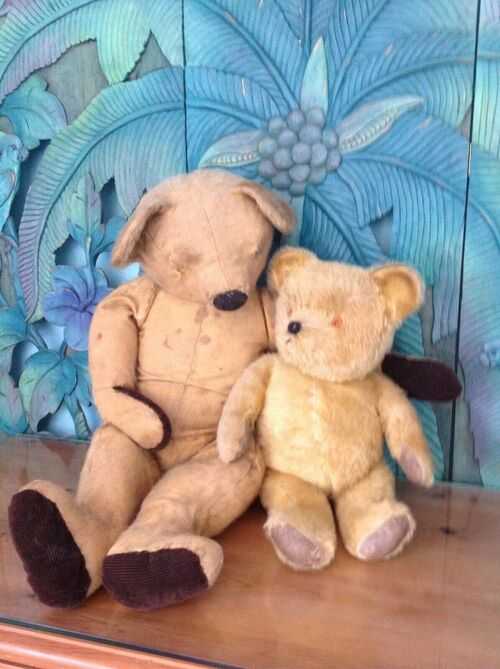 2 old Teddy bears, antique/ vintage. Wally 28 inch, and his little brother Edgar