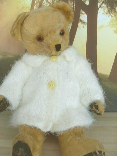 BEAR WEAR Hand knitted vintage style fluffy jacket for approx.15
