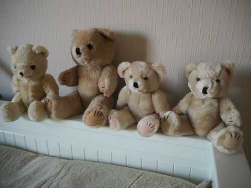 4 Vintage plush soft toy Teddy Bears With - Jointed Limbs