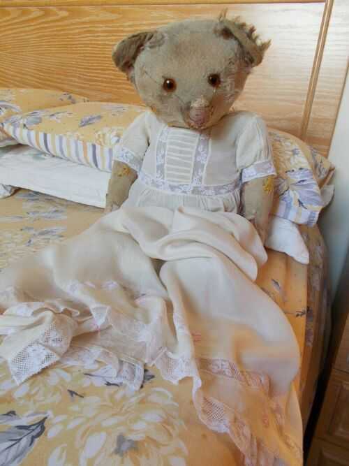 Beautiful Antique 1920's/30's Silk Baby Dress - Dolls/Bears - Lovely Condition