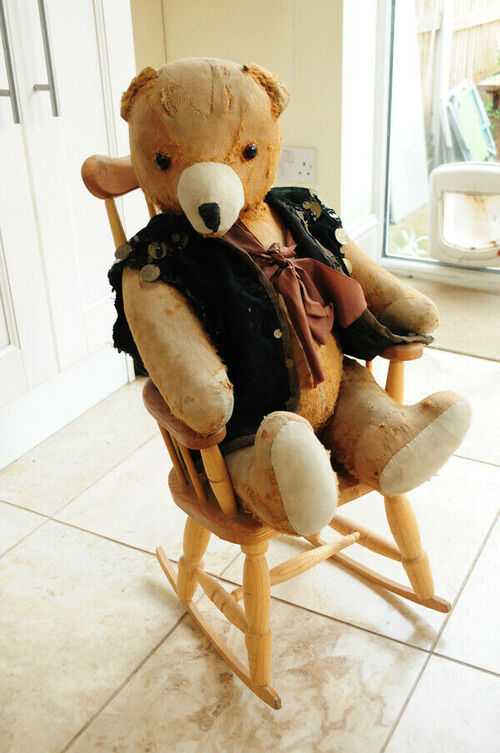 Bernie - large vintage antique 1930s teddy bear in rocking chair, 24 inches
