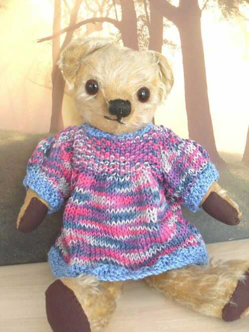 BEAR WEAR Hand knitted multi shades dress for approx. 12