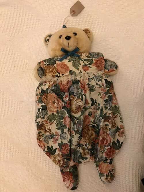 1970s TEDDY BEAR PYJAMA NIGHTDRESS CASE / STORAGE Flowery pattern