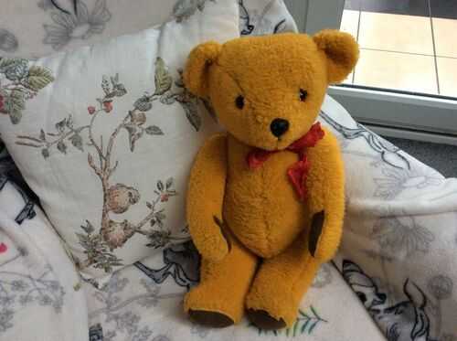 Gwentoys Bear vintage golden yellow teddy.  Vgc with tag growling