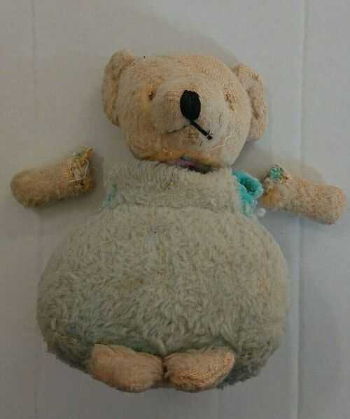 Vintage /antique teddy bear toy, needs some restoration. 16 cm tall
