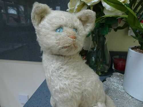 RARE 1930s FARNELL ALPHA Wind Up Musical Toy Cat