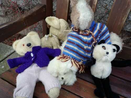 JOBLOT BUNDLE ANTIQUE VINTAGE OLD TEDDY BEARS,PANDA AND DOGS AND HORSE TOYS TLC