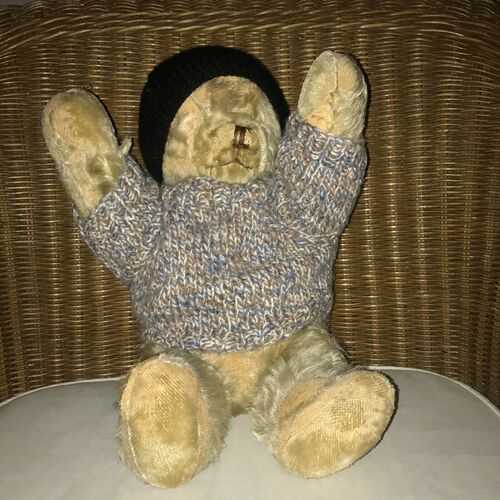 JOINTED GERMAN SCHUCO STRAW FILLED BEAR WITH GROWLER