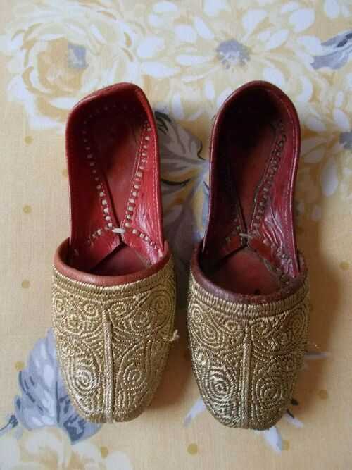 Lovely Old/Vintage Handmade Moroccan Baby Shoes - Bear Display?