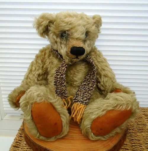Old Mohair long grizzly Teddy bear JOinted