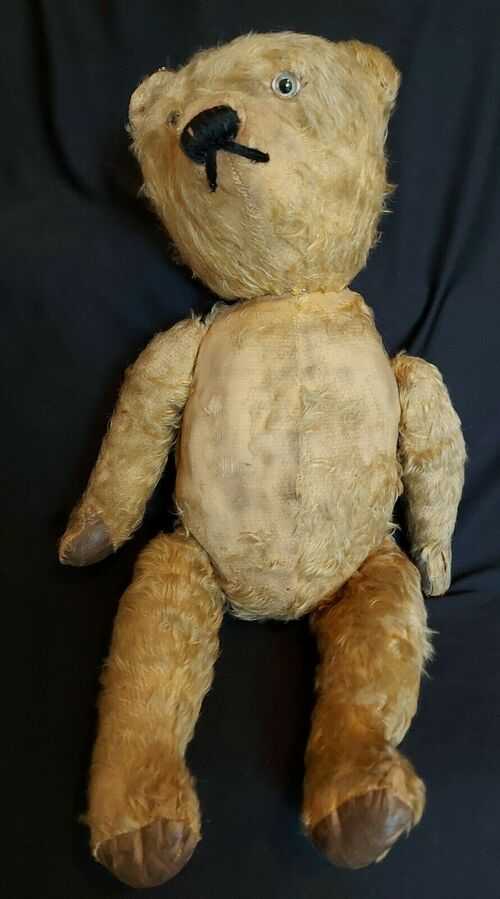 ANTIQUE UNMARKED TEDDY BEAR ( OVERALL WEAR AND TEAR ).