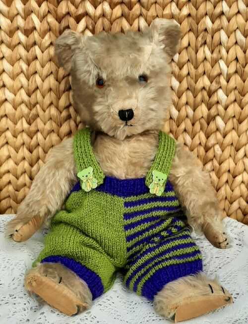 *BEAR KNITS*Hand Knitted clothes green and purple Trousers fit 17 