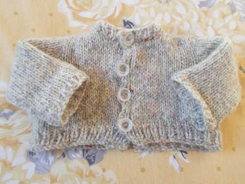 Lovely Flecked Hand Knit Cardigan - Bears / Dolls