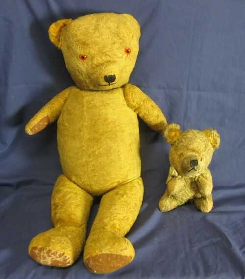 2 old straw filled articulated teddy bears for restoration. Antique/vintage?