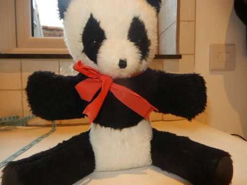 Vintage Wendy Boston panda bear; excellent condition; clear label on back