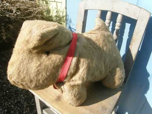 LONELY SAGGY OLD HUMPHREY @ DUCKIE,1930S VINTAGE,ANTIQUE,OLD DOG BEAR,DUCK