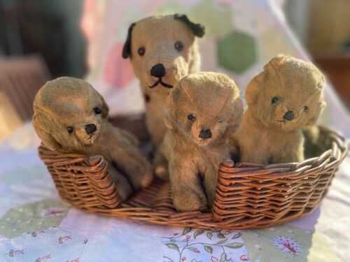 Antique Mum and puppies early toy