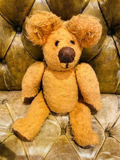 LOVELY Vintage Teddy Bear - Very Cute!!