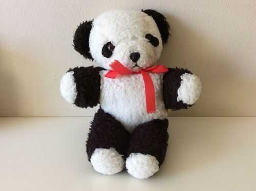 VINTAGE DEANS PANDA BEAR WITH RED BOW (BY GWENTORY GROUP)