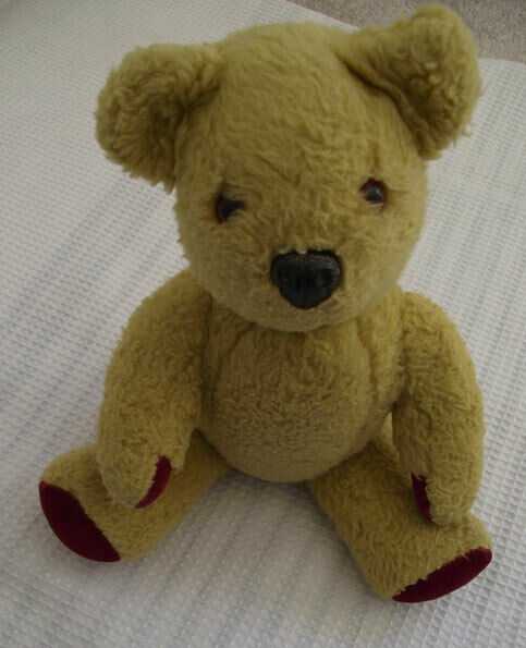 Vintage collectable golden teddy bear. Made by Boots. Jointed arm legs. Appr 13