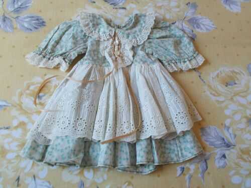 Old/Vintage Handmade Prairie Dress - Bears / Dolls. SO PRETTY!